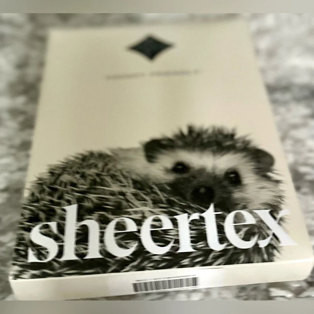 ‼️RARE‼️🎸SHEERTEX🎸🔥NWT🔥Classic Super Sheer Sparkle Tights in Silver—S